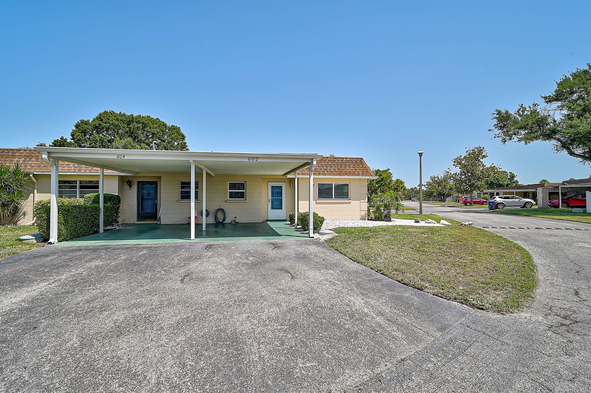 602 Park Cir-3