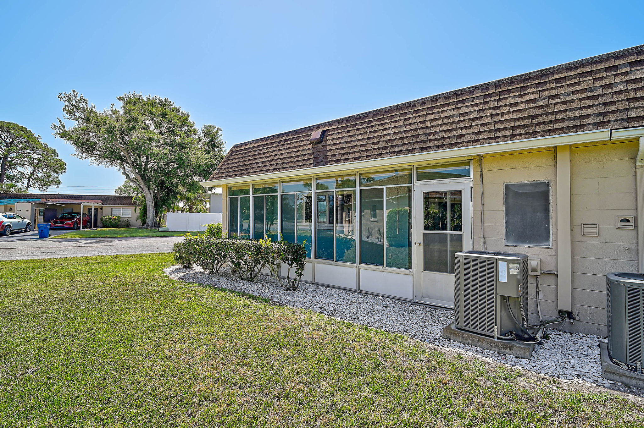 602 Park Cir-30