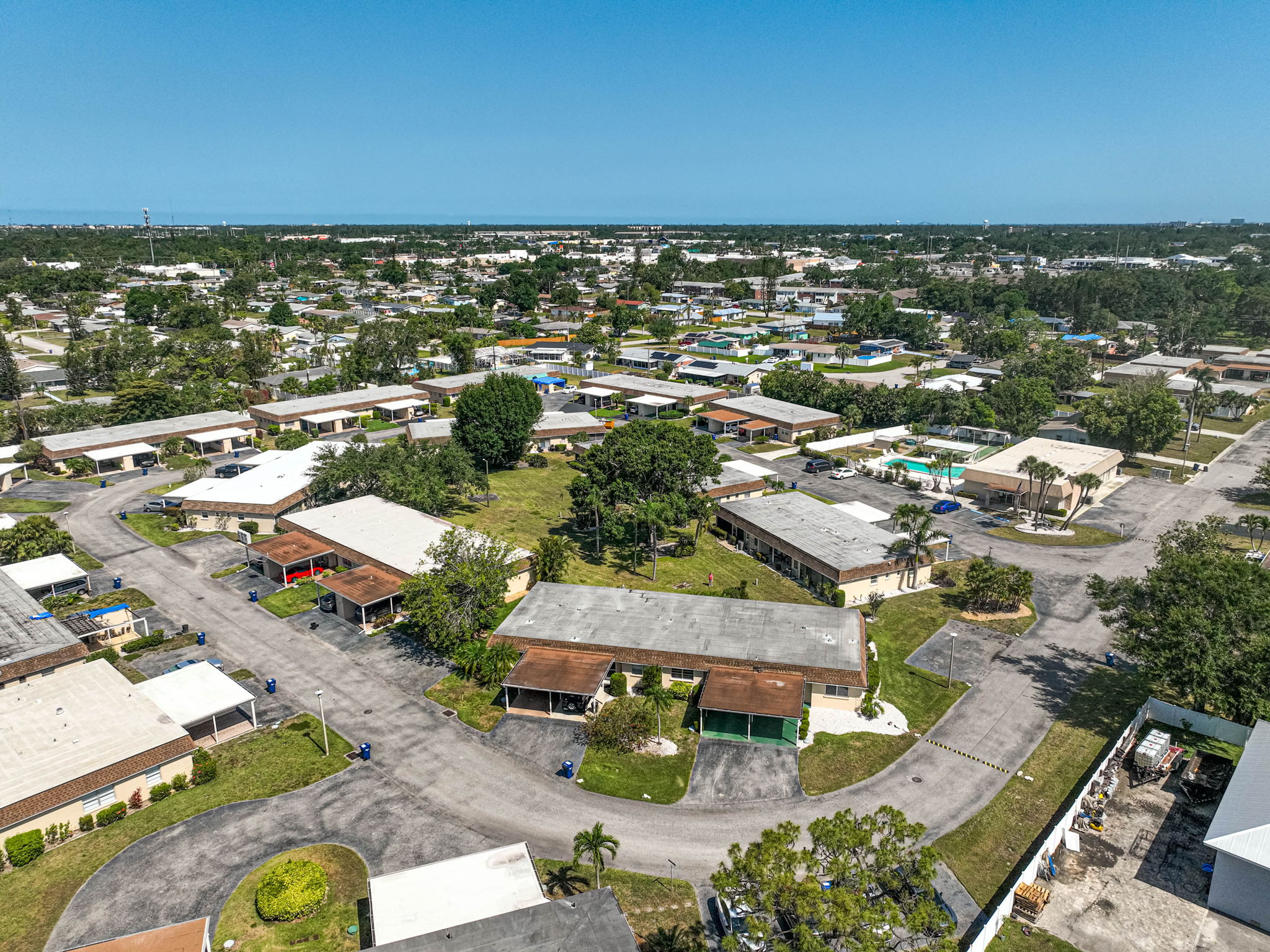 602 Park Cir-35