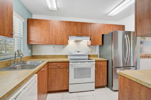 602 Park Cir-6