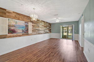 602 Park Cir-11