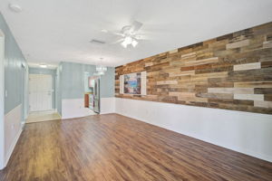 602 Park Cir-14