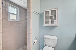 602 Park Cir-25