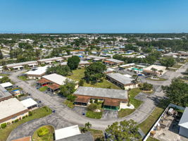 602 Park Cir-35