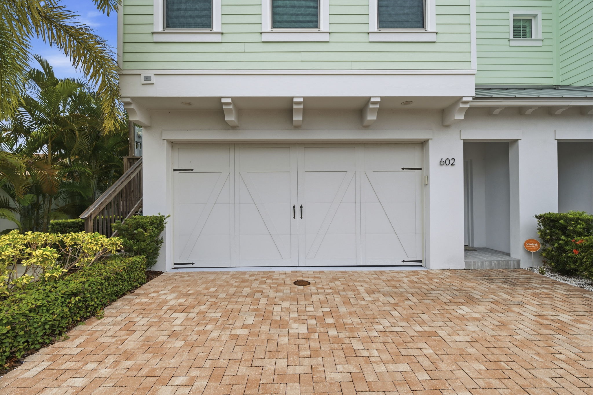 Front Exteriors (4)