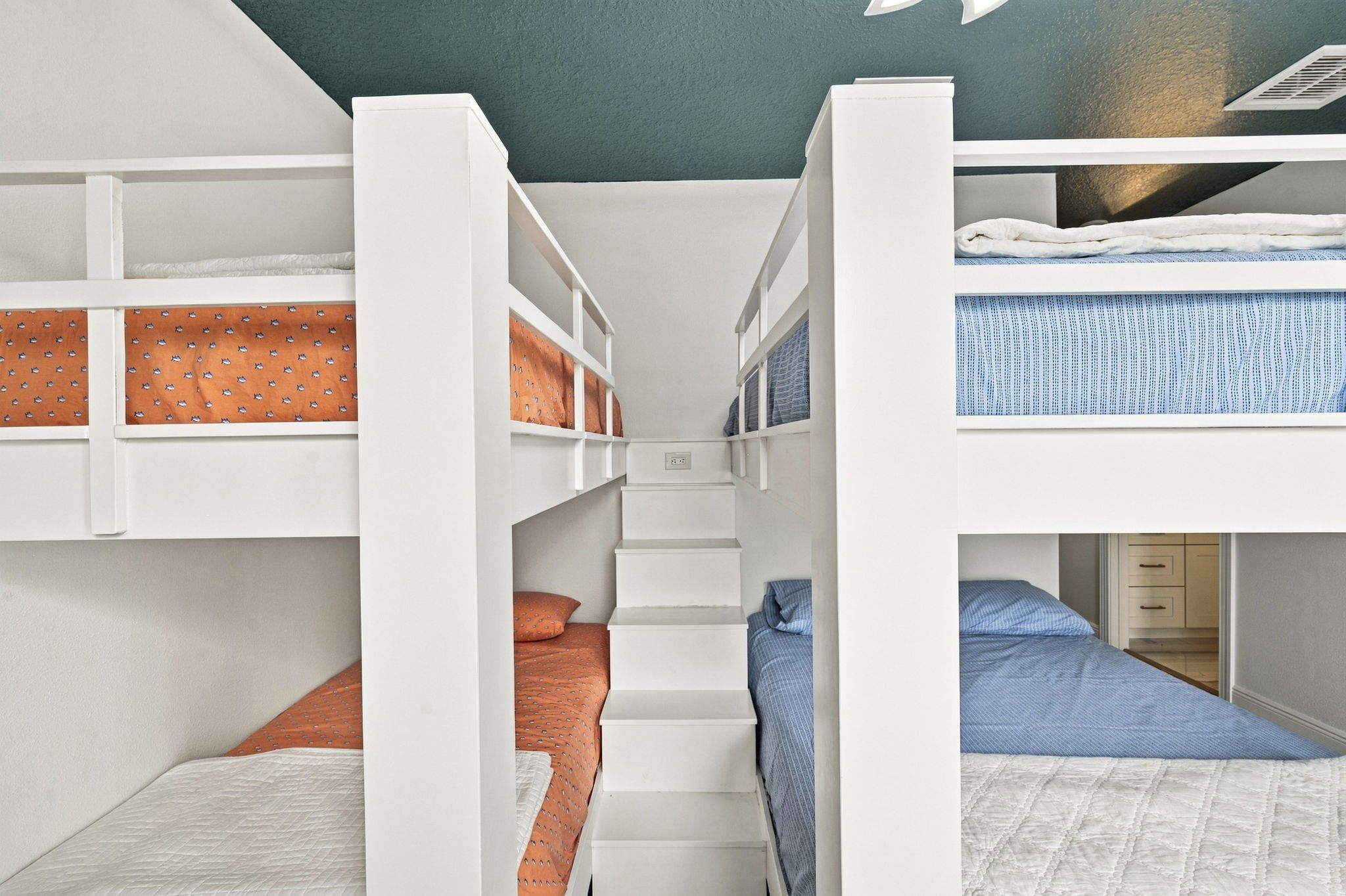 Interiors (17)