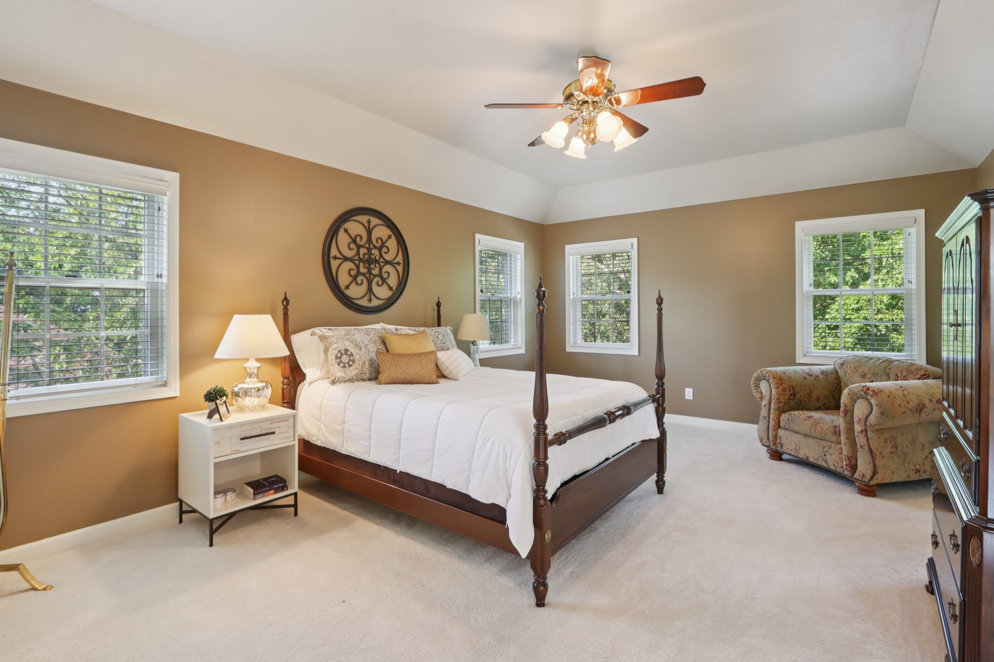 Woodhaven Ct-S1209-049.jpg