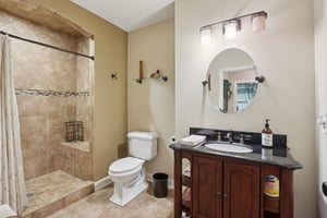 Woodhaven Ct-S1209-036.jpg