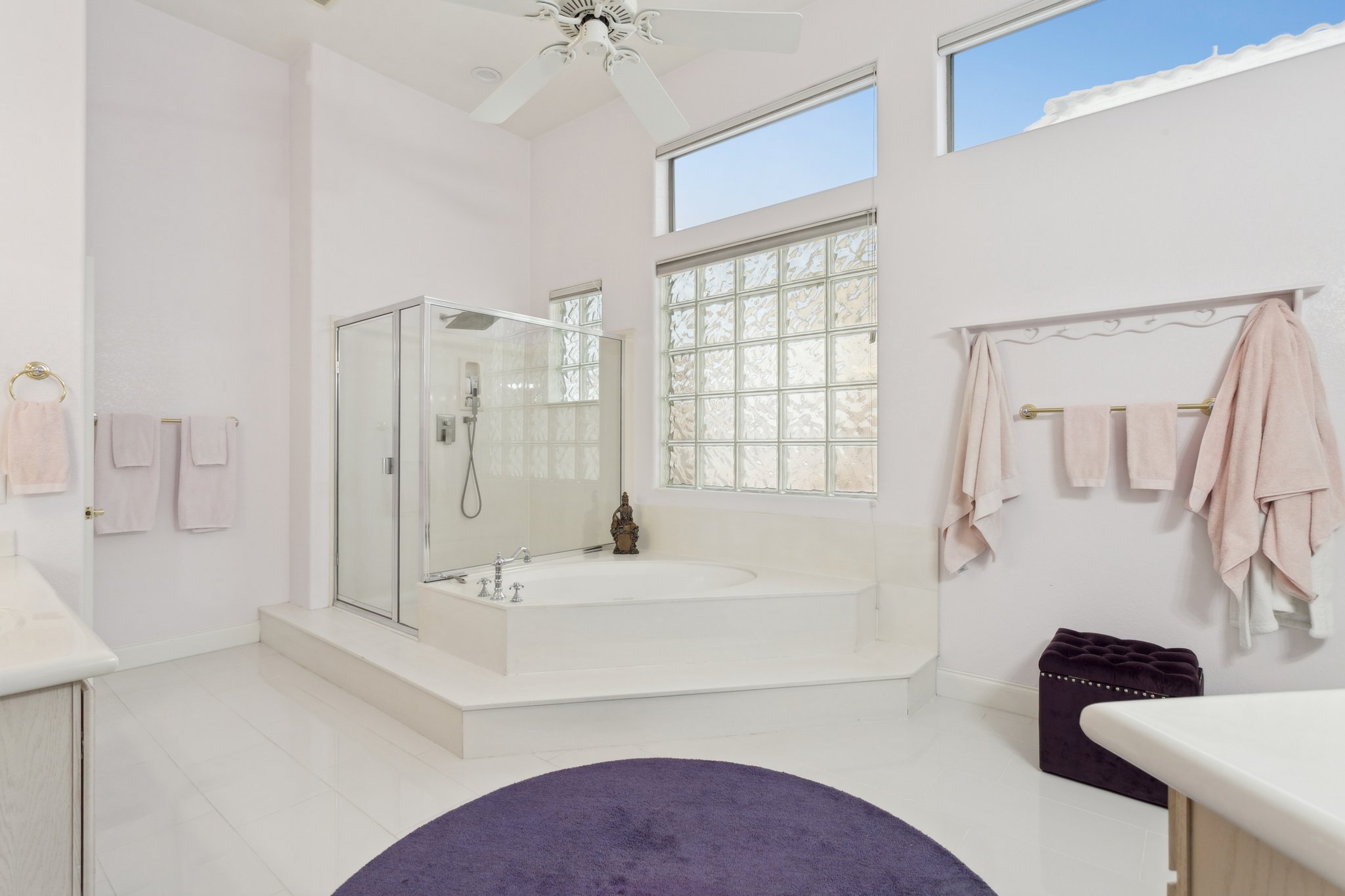 6020 E Hartford Ave - 022.jpg