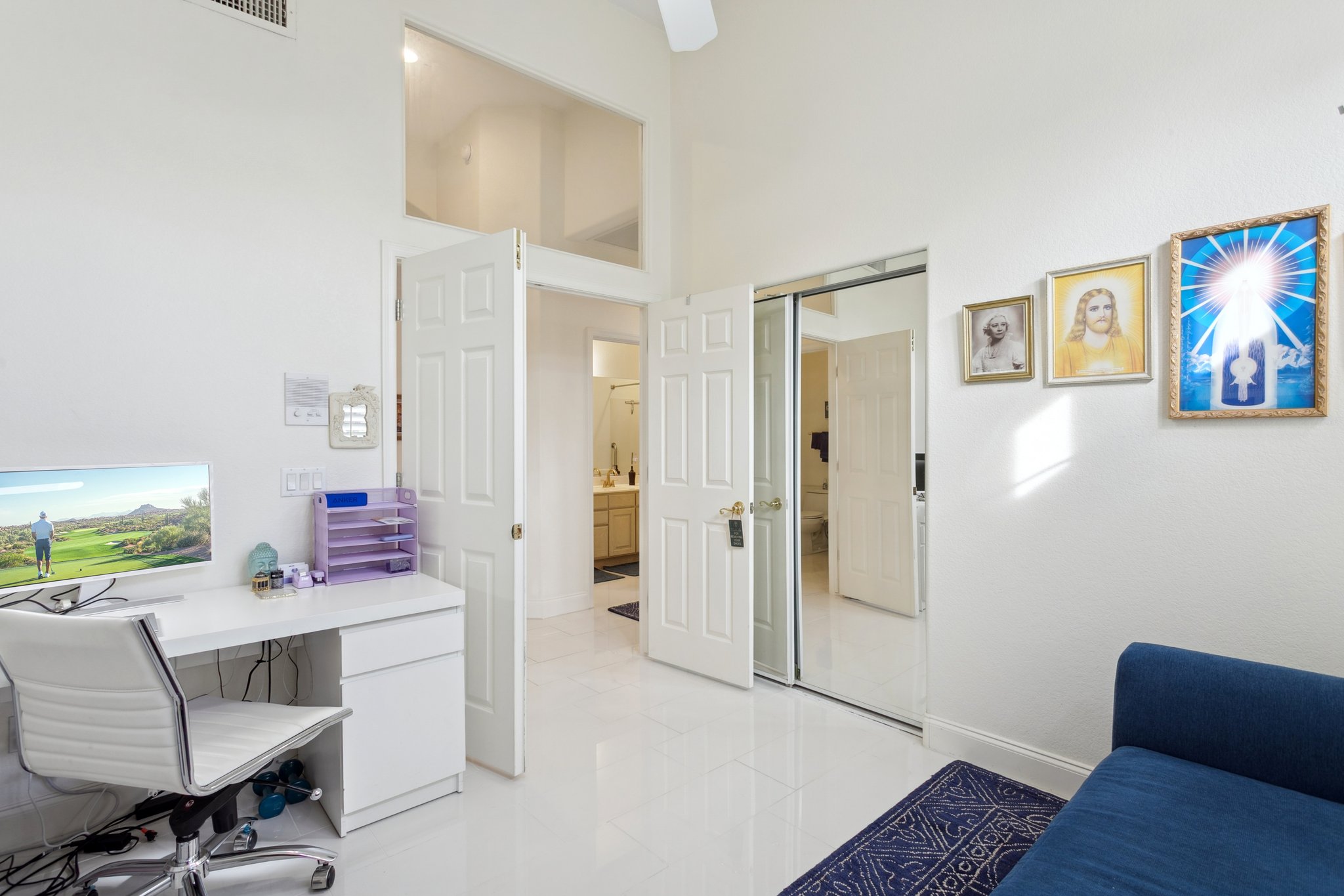 6020 E Hartford Ave - 038.jpg