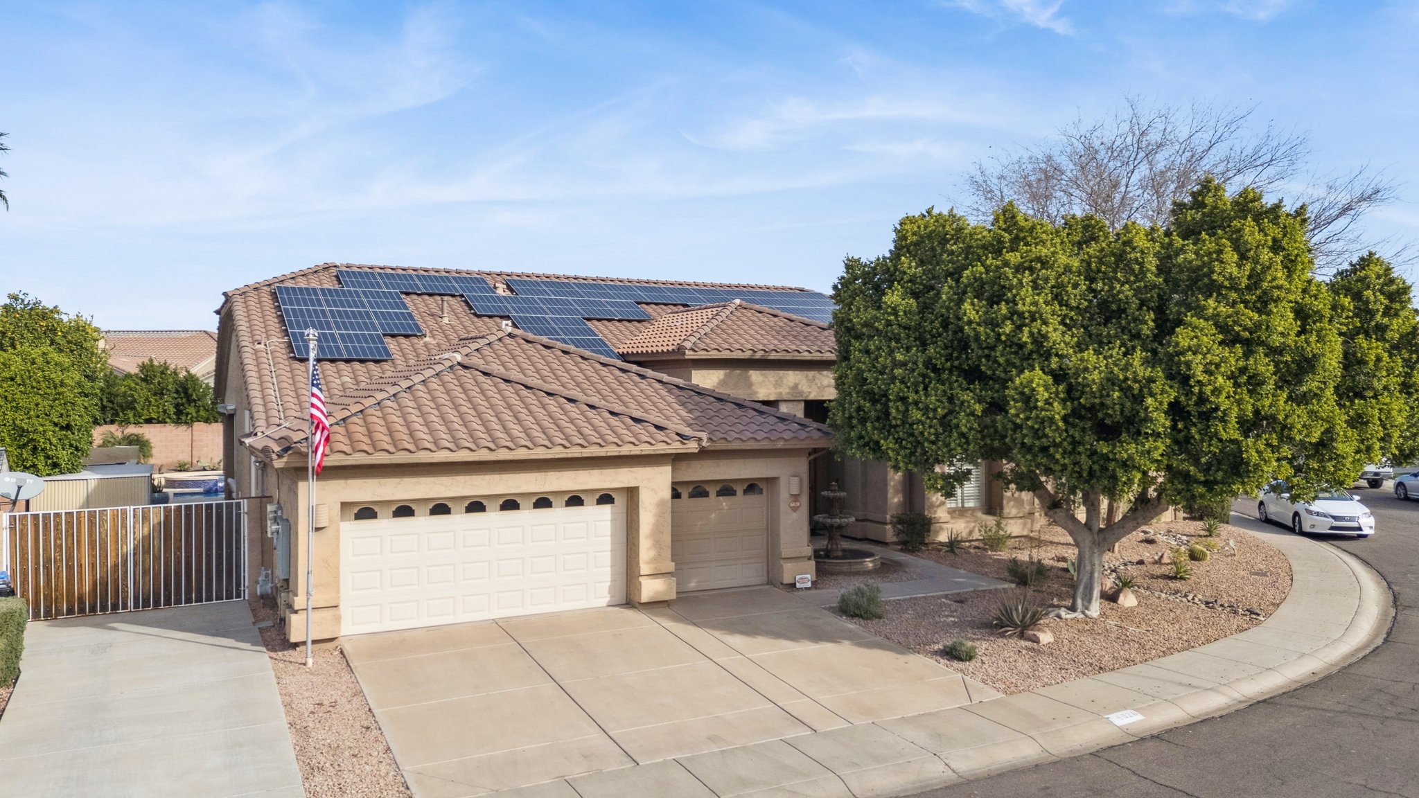 6020 E Hartford Ave - 001 (2).jpg