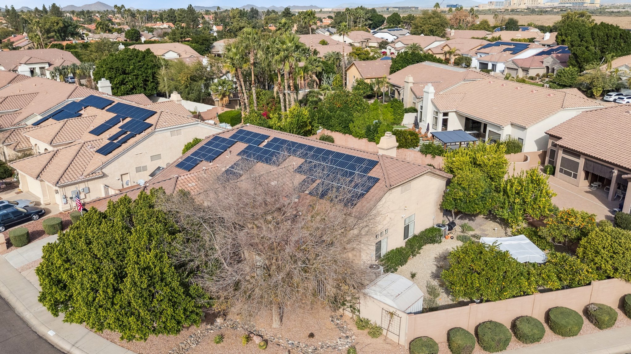 6020 E Hartford Ave - 006 (2).jpg