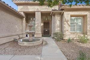 6020 E Hartford Ave - 001.jpg