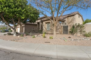 6020 E Hartford Ave - 002.jpg