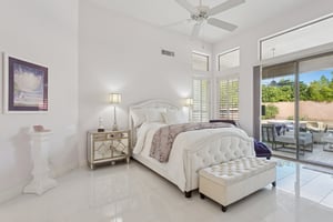 6020 E Hartford Ave - 019.jpg