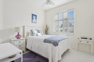 6020 E Hartford Ave - 025.jpg