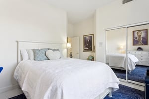 6020 E Hartford Ave - 028.jpg