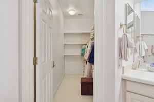 6020 E Hartford Ave - 039.jpg