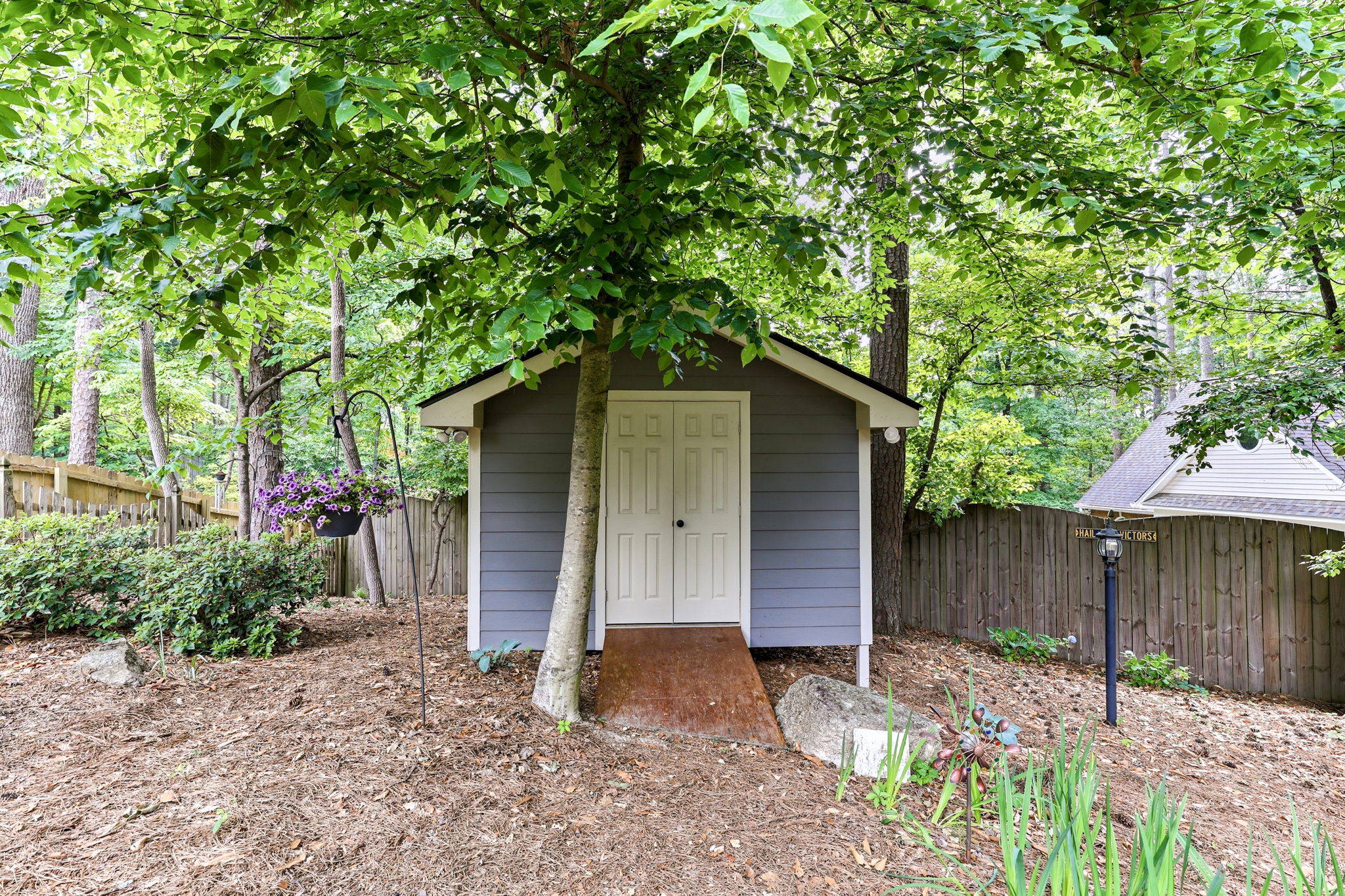  Photo 11