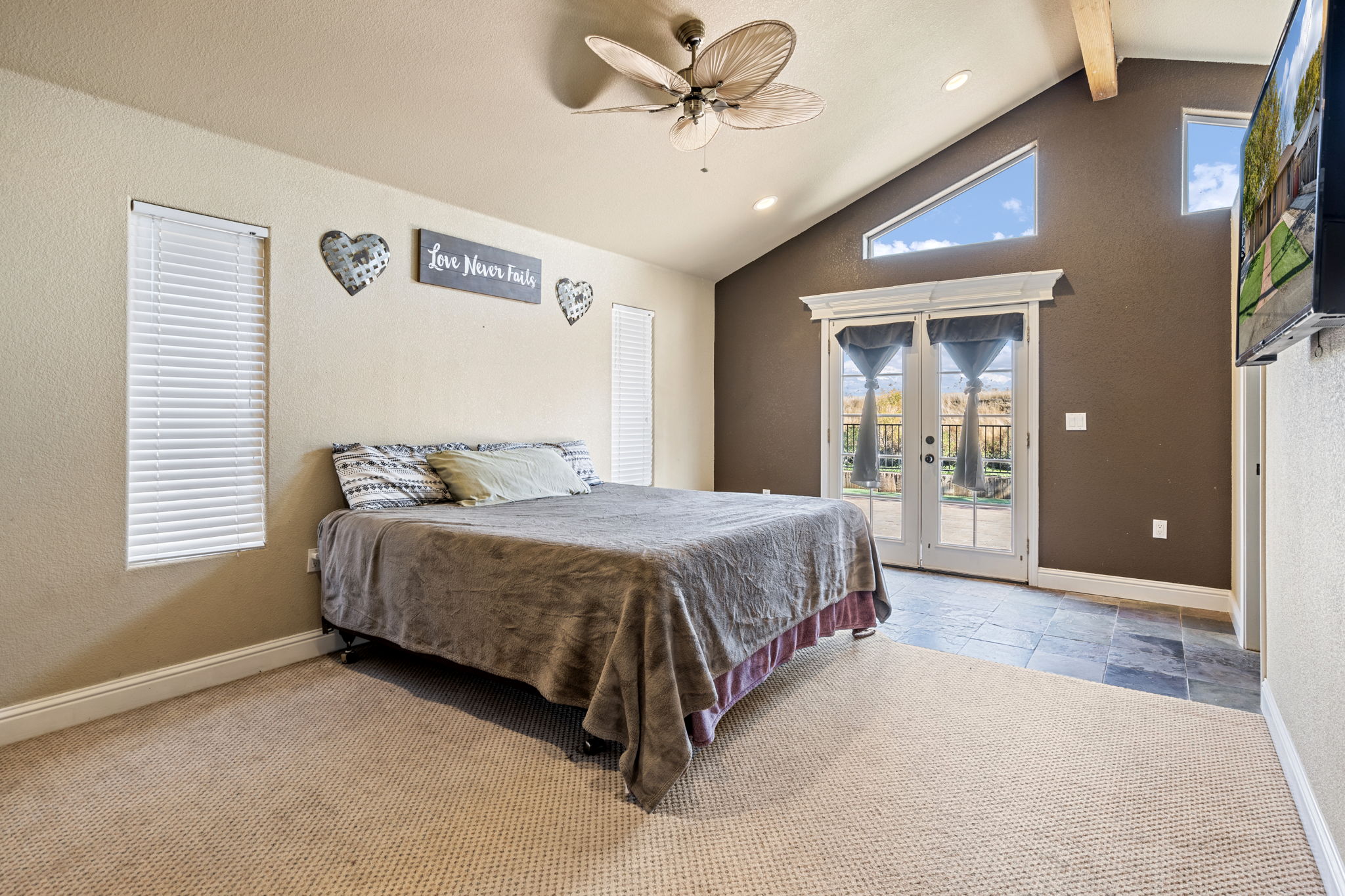  Photo 30
