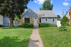  Photo 0