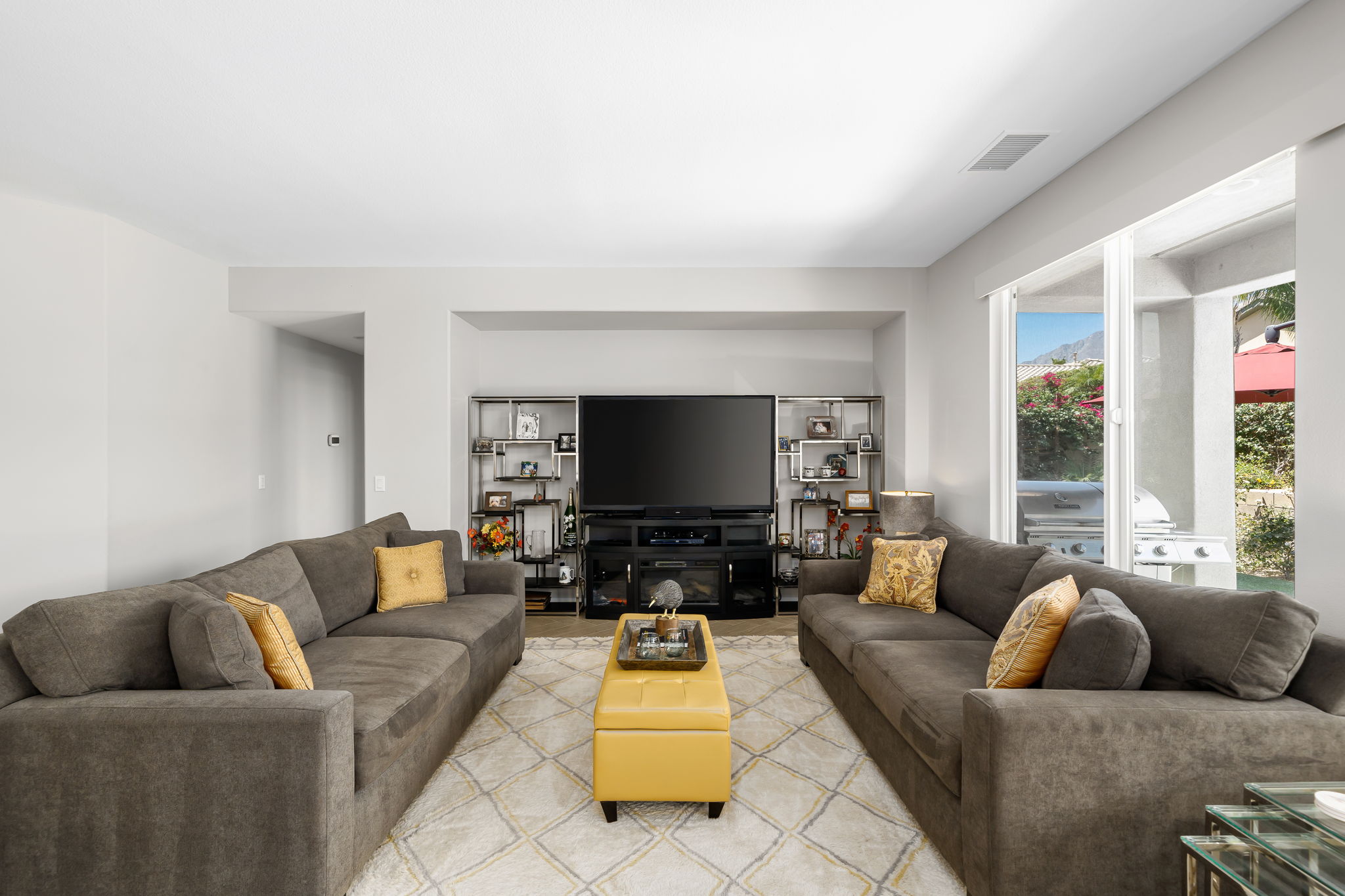 60209 Honeysuckle St, La Quinta, CA 92253, US Photo 11