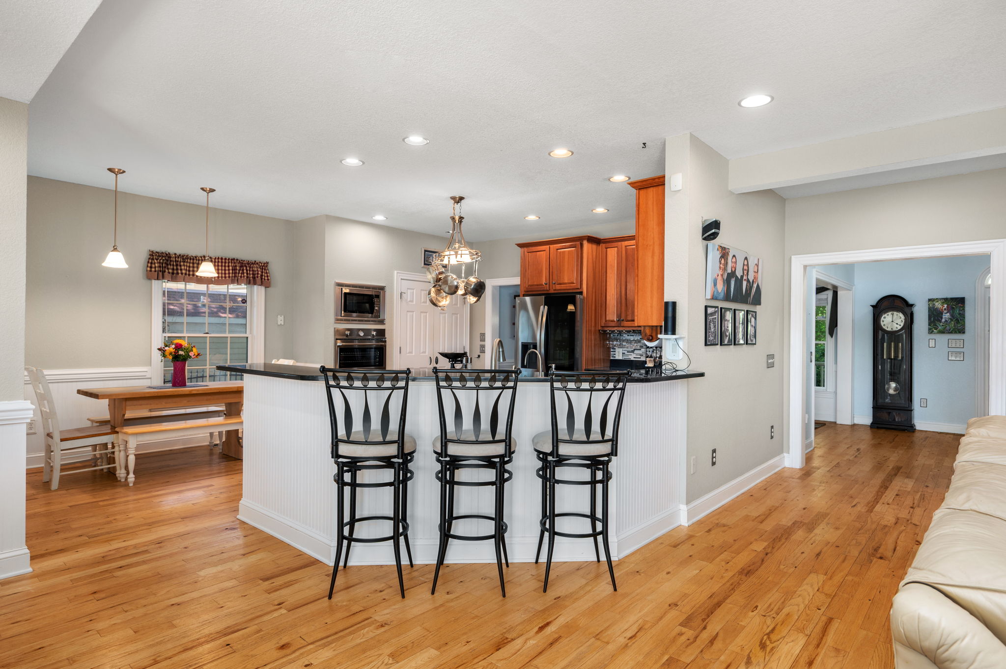 6021-Martins-Point-Kitchen
