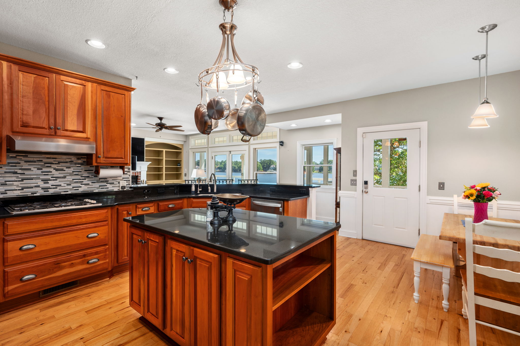 6021-Martins-Point-Kitchen-V6