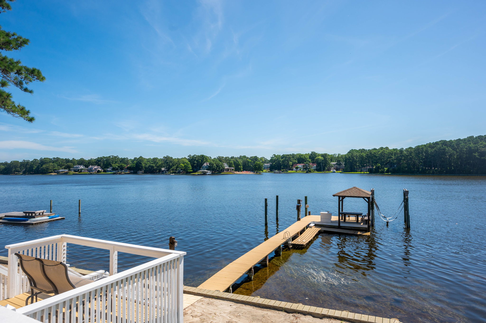 6021-Martins-Point-Private-Pool-Deck-View