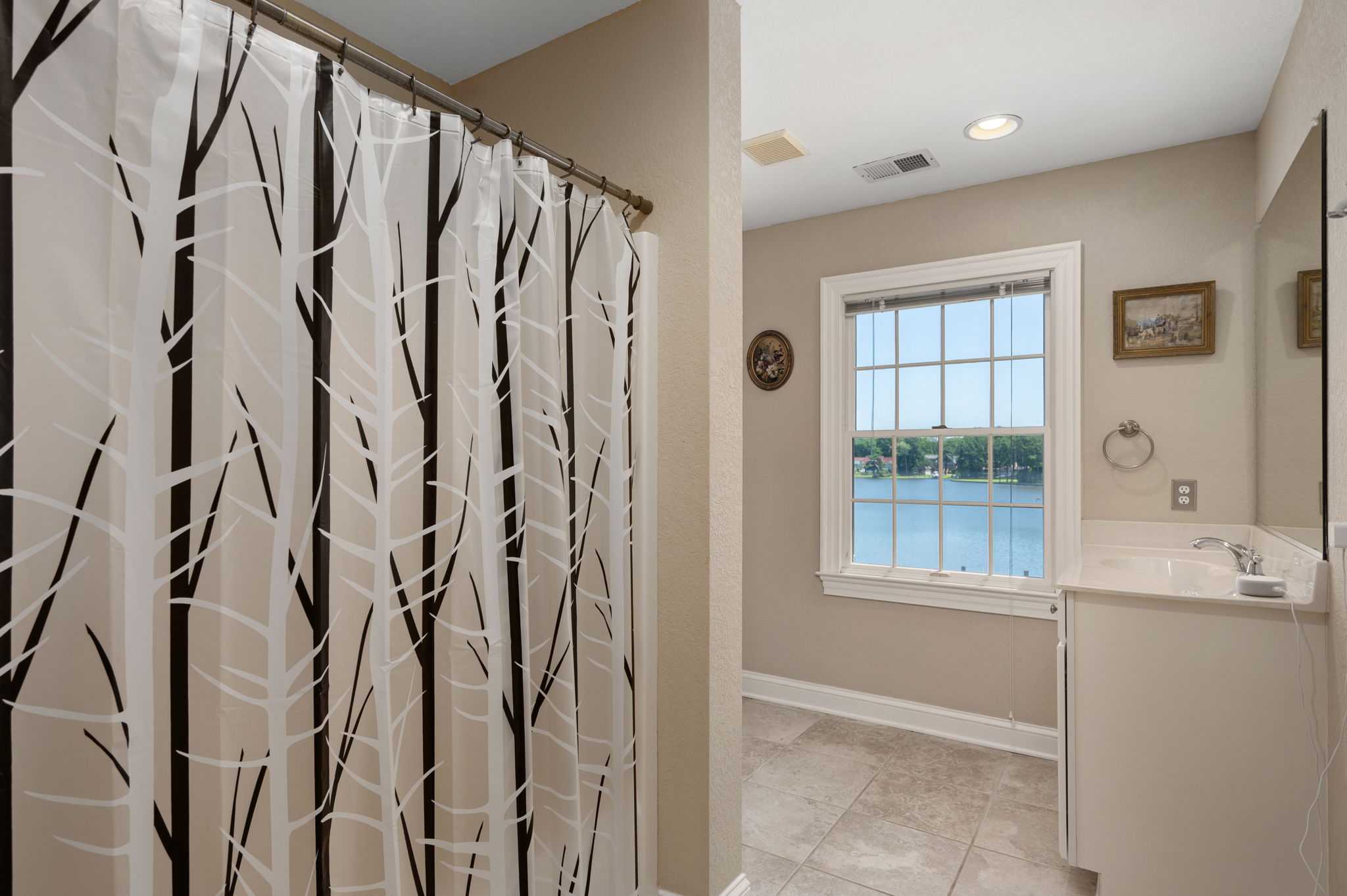 6021-Martins-Point-TL-BR2-Private-Bath