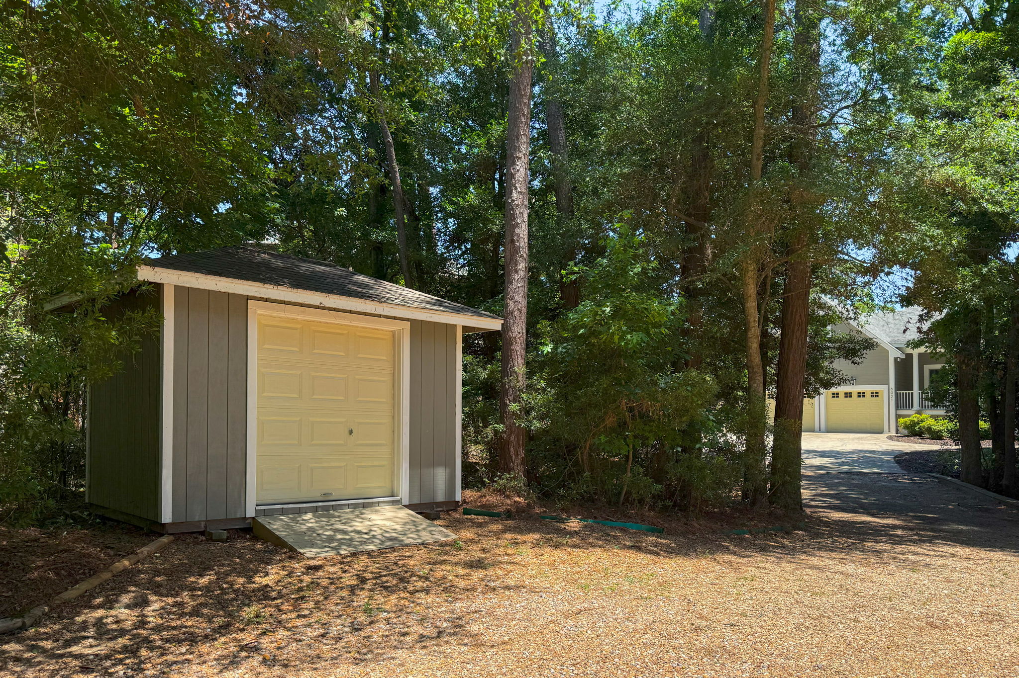 6021-Martins-Point-Storage-Shed