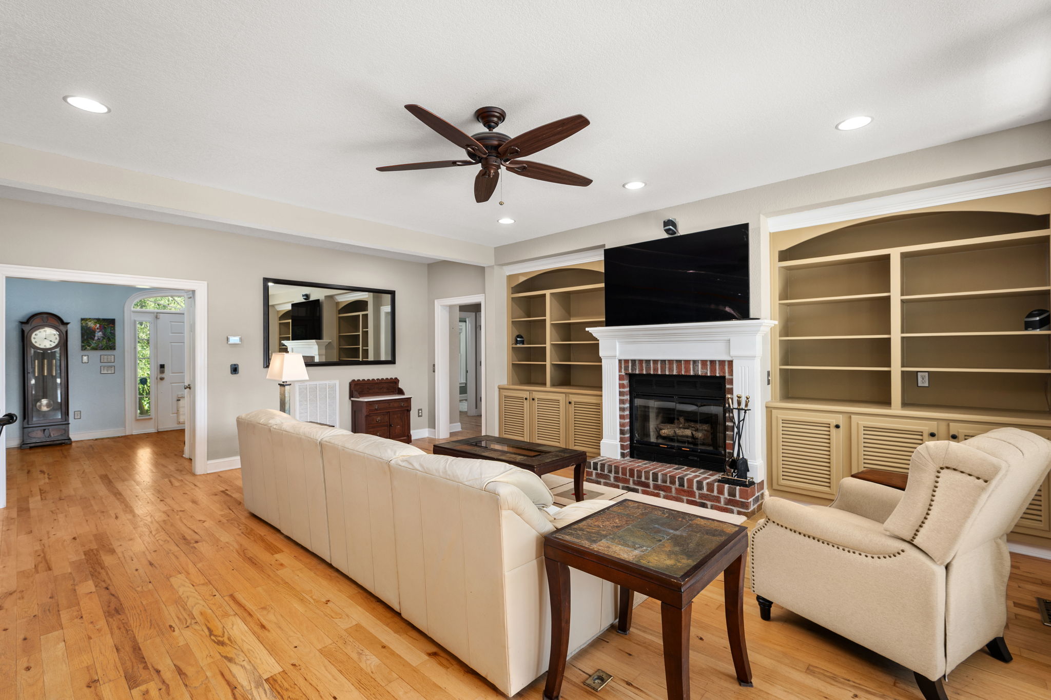 6021-Martins-Point-Living-V3