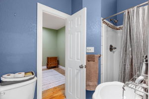 6021-Martins-Point-BR2-SP-Bath-V2