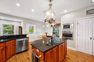 6021-Martins-Point-Kitchen-V8