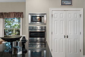 6021-Martins-Point-Kitchen-V9
