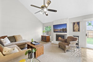 6021 Morning Dew Dr, Austin, TX 78749, USA Photo 3