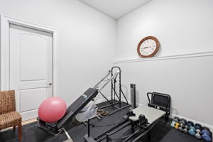  Photo 47