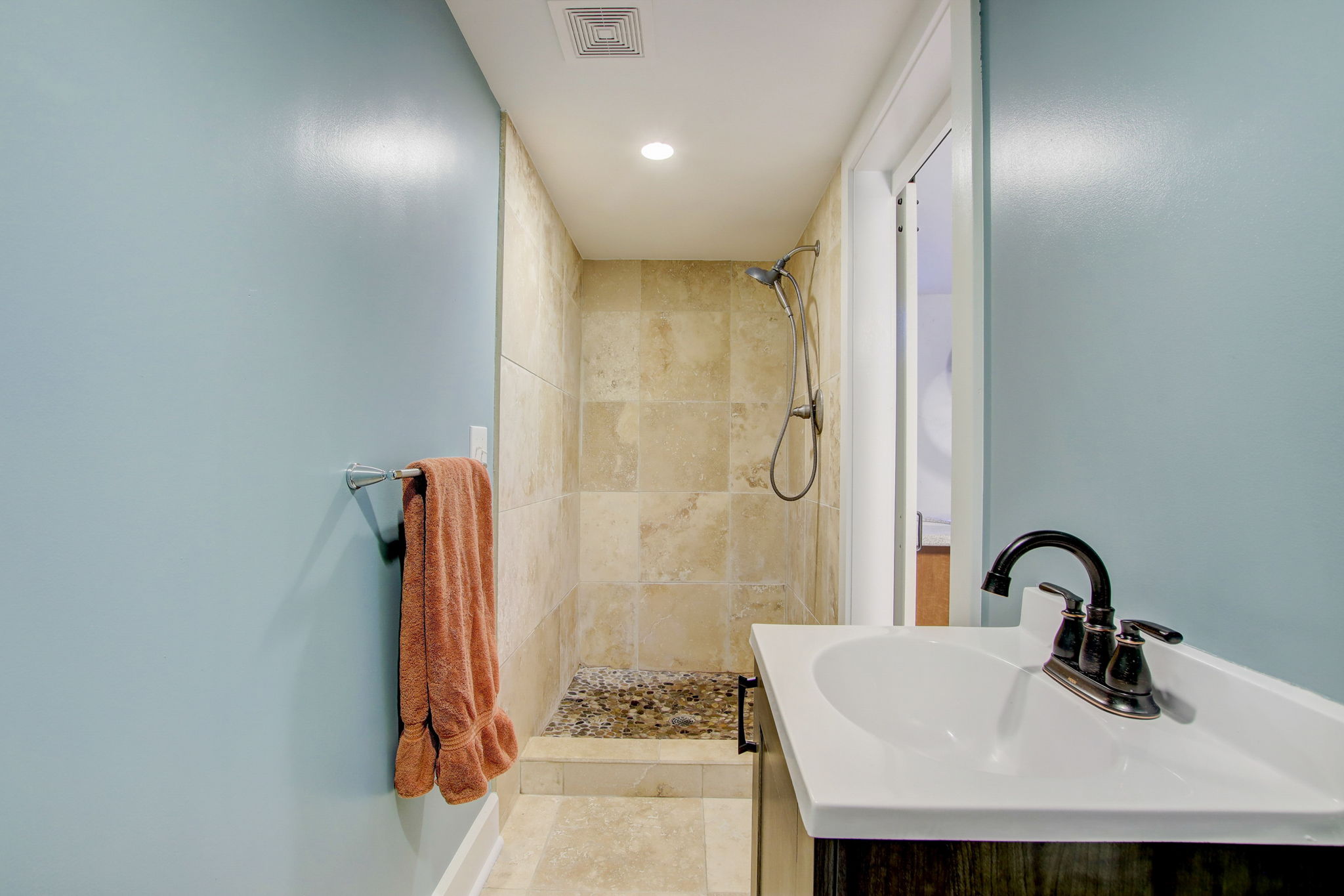Guildord Ave-014