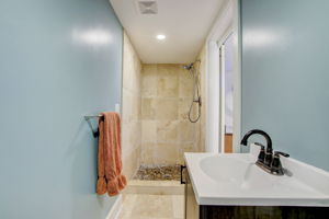 Guildord Ave-014