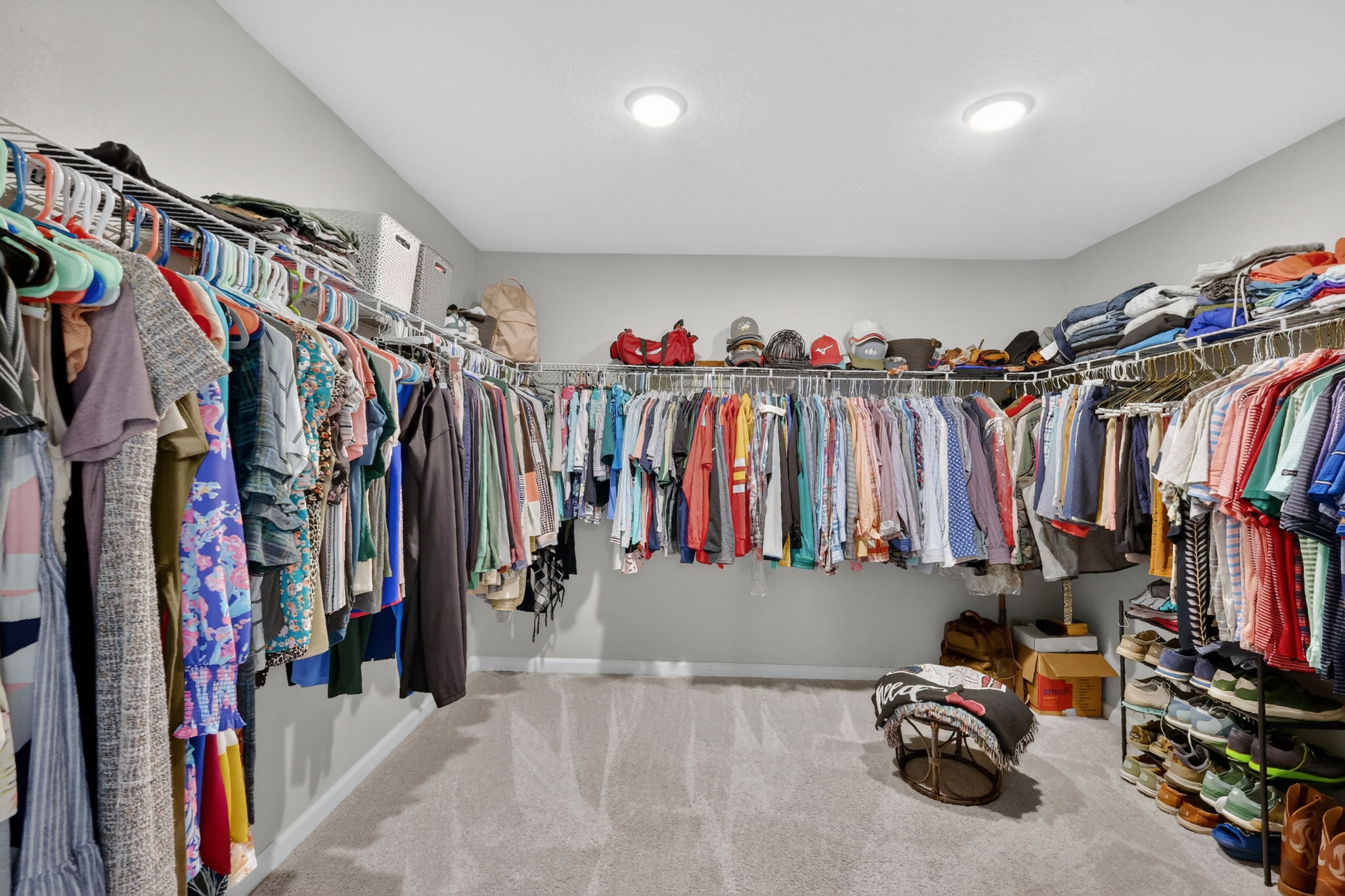 2nd Floor - Primary Bedroom Walk-In Closet