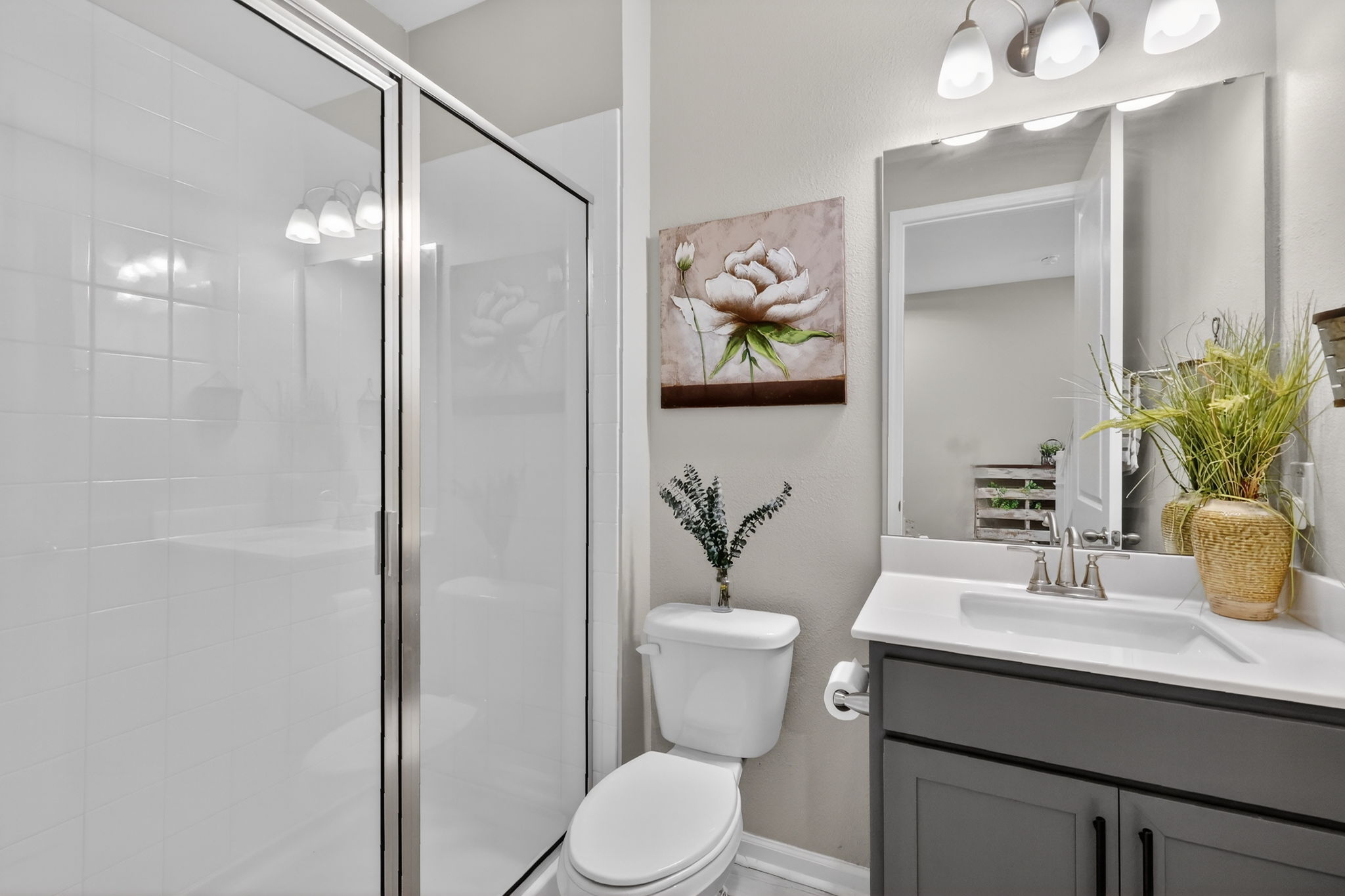 1st Floor - Third Bathroom