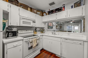 10-6025 Bayside Key Dr