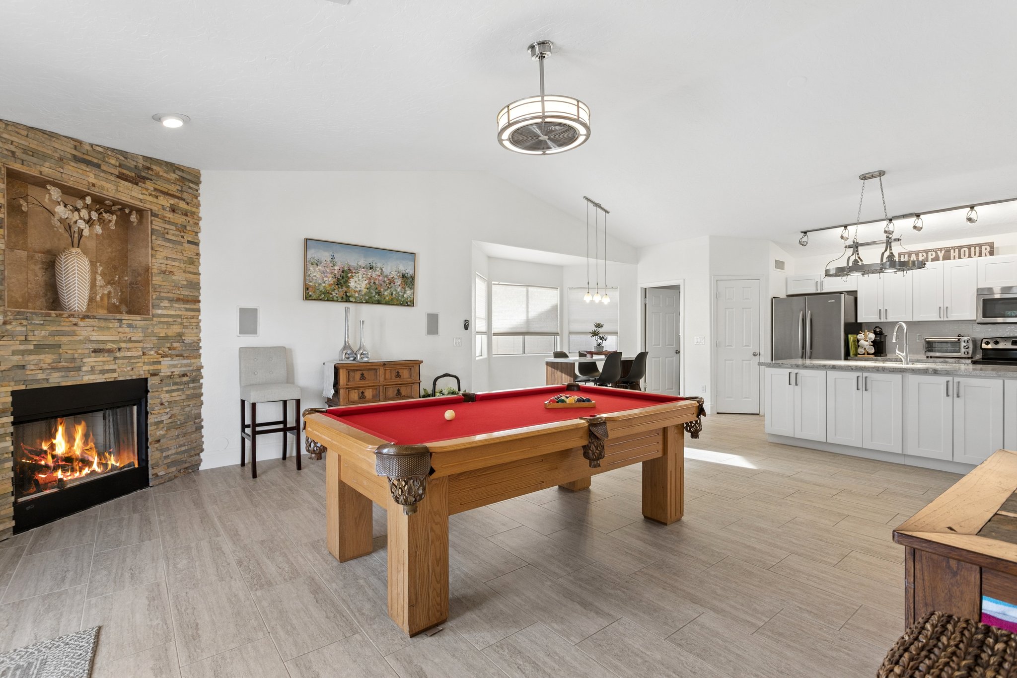 6025 E Beck Ln - 021.jpg