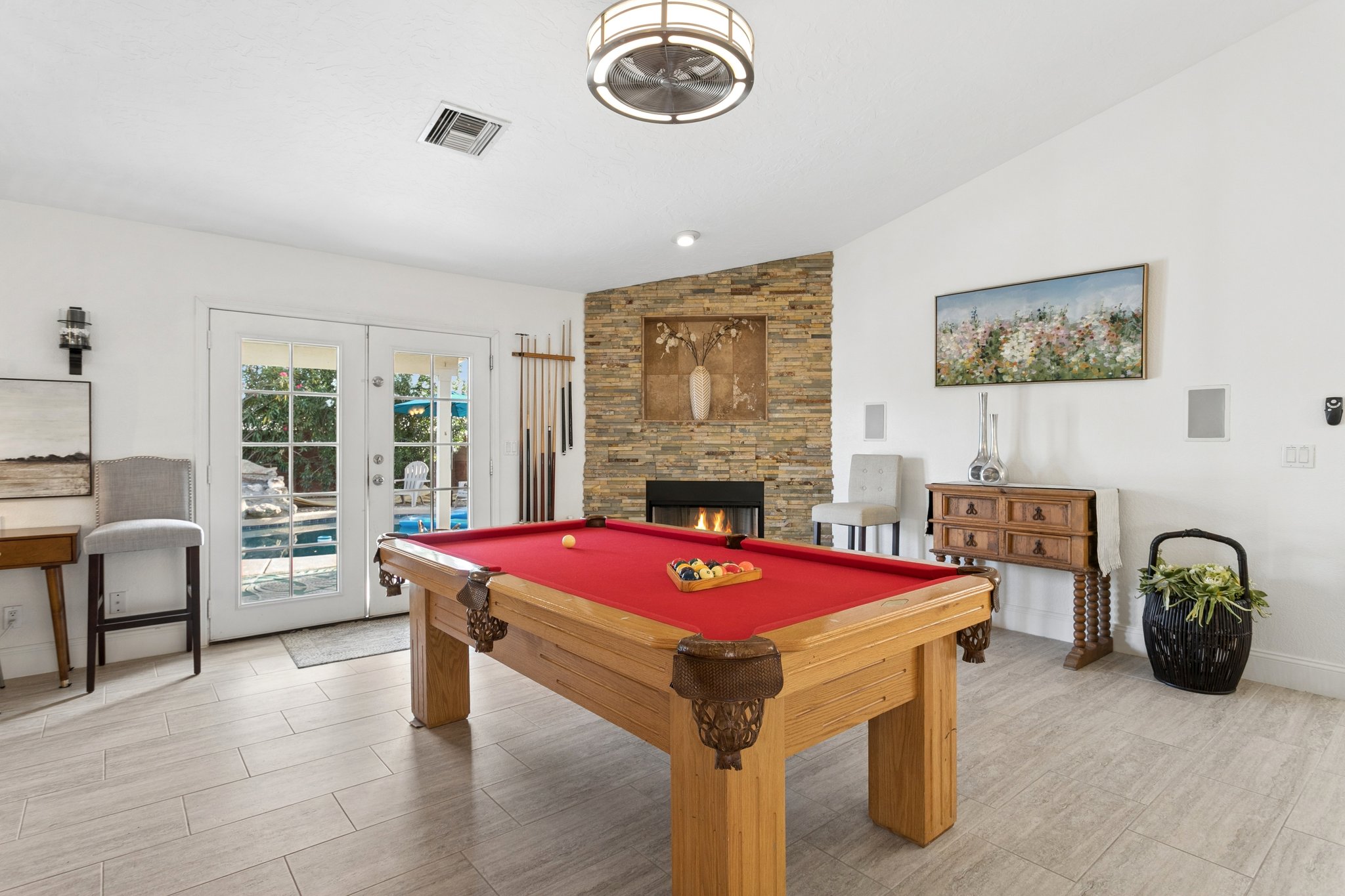 6025 E Beck Ln - 023.jpg