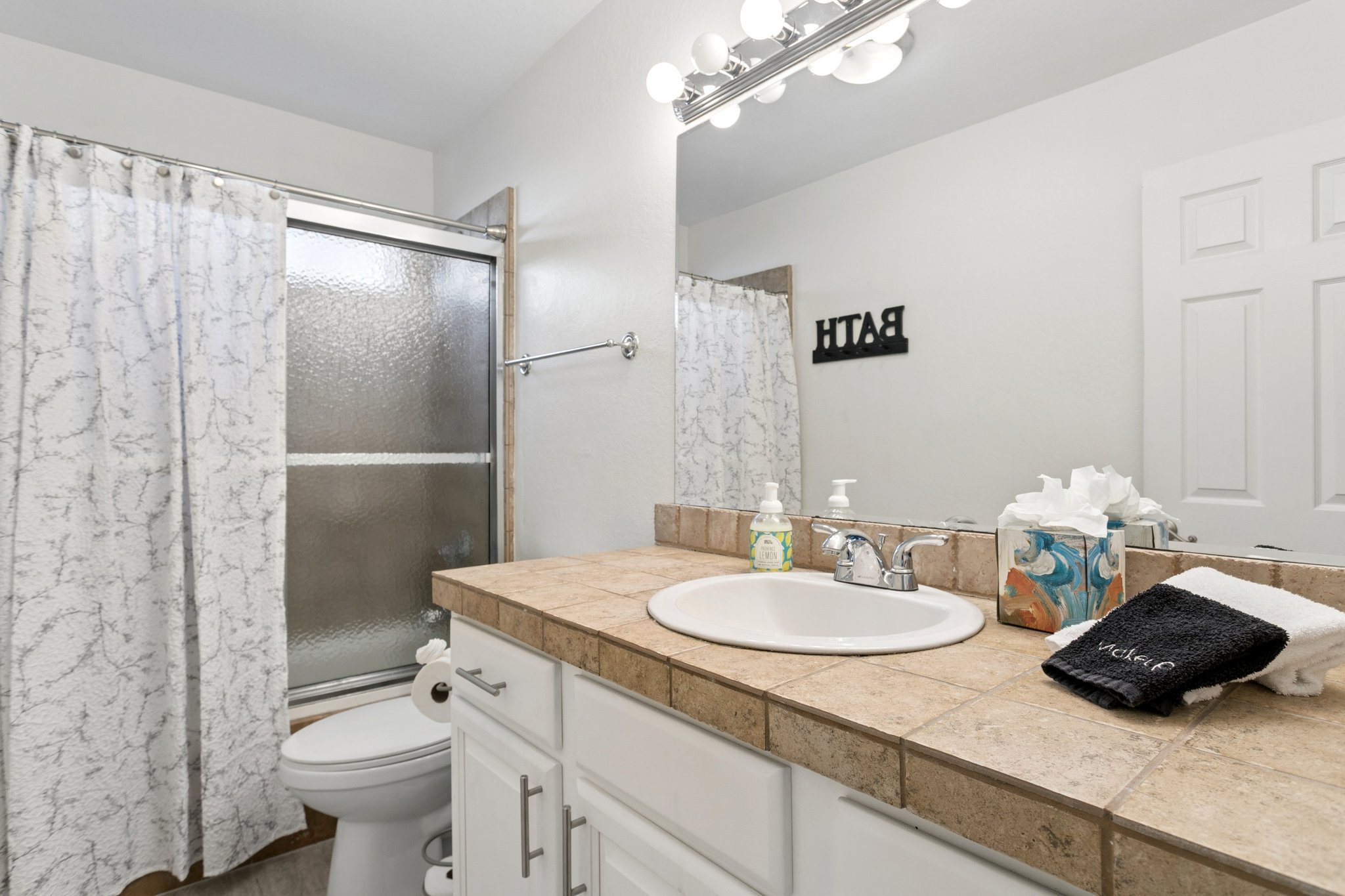 6025 E Beck Ln - 035.jpg