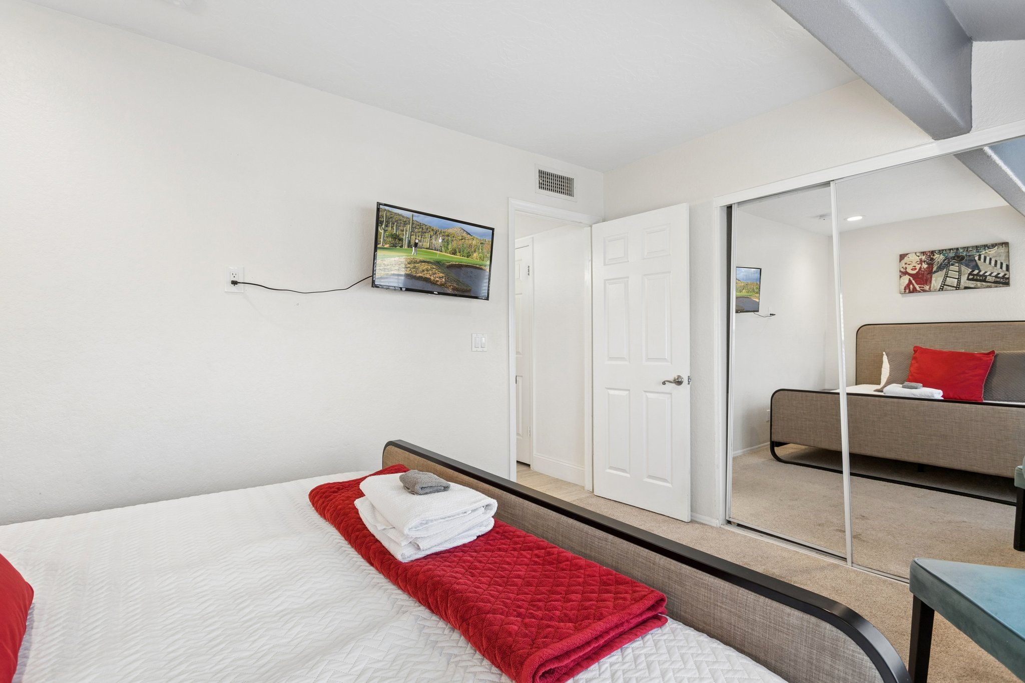 6025 E Beck Ln - 038.jpg