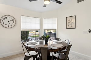 6025 E Beck Ln - 013.jpg