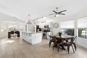 6025 E Beck Ln - 014.jpg