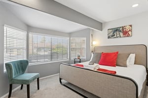 6025 E Beck Ln - 036.jpg