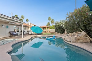 6025 E Beck Ln - 042.jpg